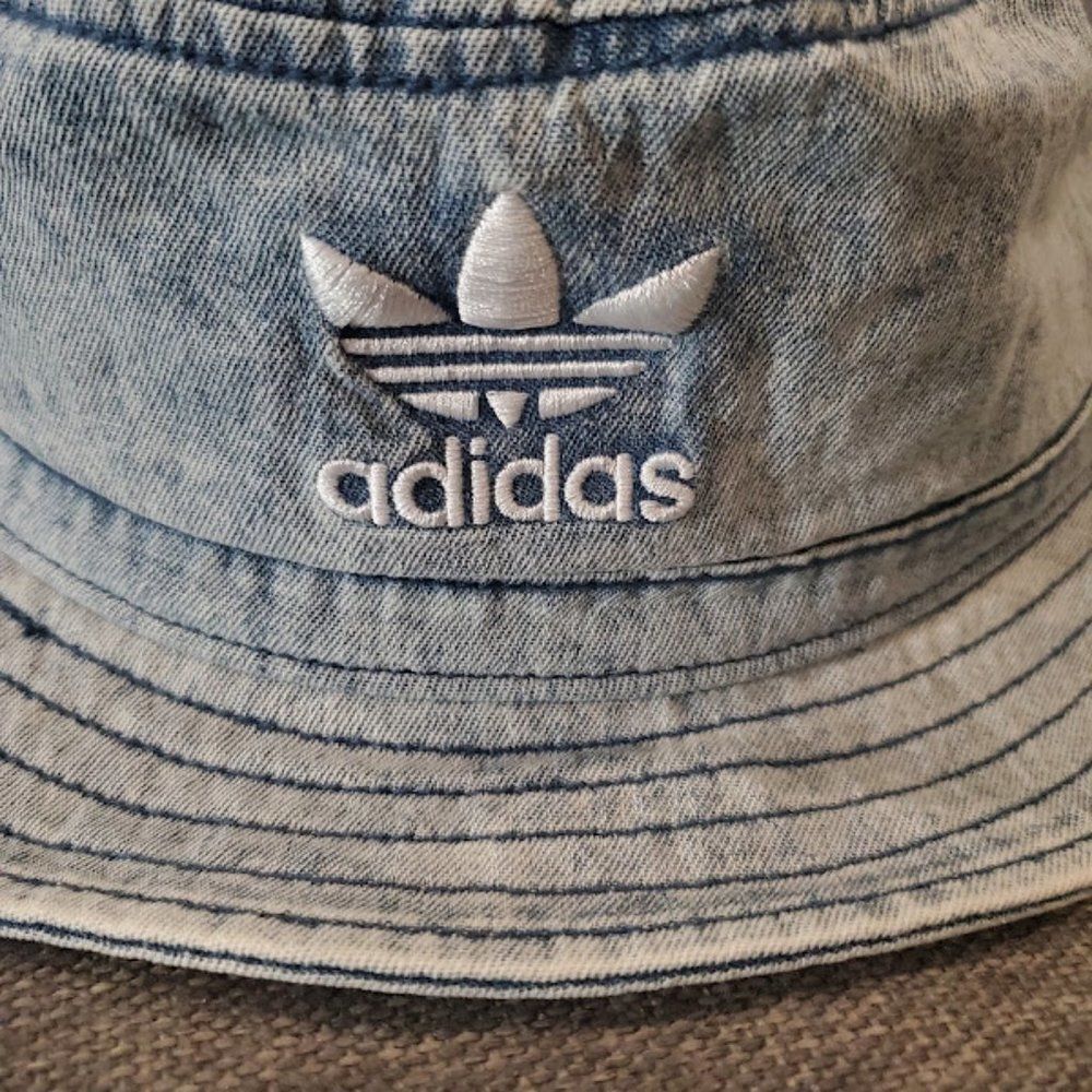 🆕️Adidas denim trefoil Women's stonewashed classic Logo Bucket Hat OS - Picture 13 of 16
